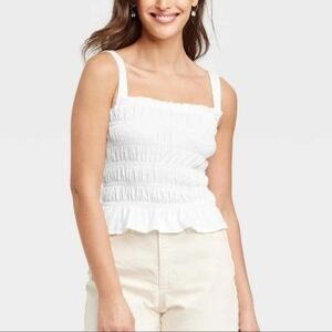Universal Thread Women’s Smocked Cropped Tank Top, Slim Fit – White, Size Small
